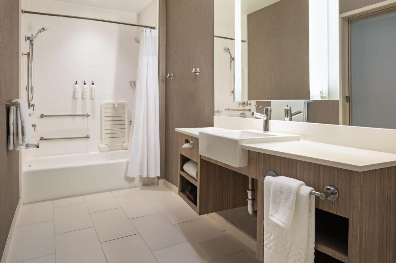 Springhill Suites By Marriott Уест Сакраменто Екстериор снимка